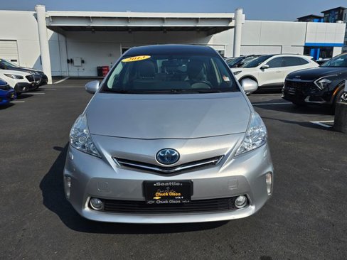 Used 2013 Toyota Prius V image 10