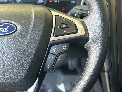 Used 2019 Ford Fusion Titanium image 39