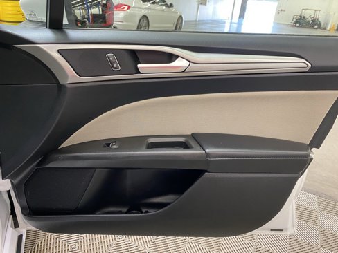 Used 2018 Ford Fusion S image 18