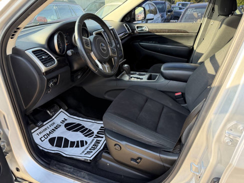 Used 2013 Jeep Grand Cherokee Laredo image 14