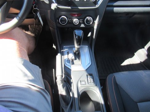 Used 2023 Subaru Crosstrek 2.0i Premium image 19