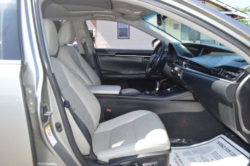 Used 2016 Lexus ES 350 w/ Accessory Package 2 image 15
