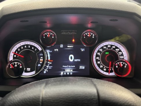 Used 2019 RAM 1500 Classic Warlock image 9