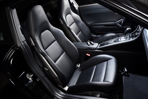 Used 2016 Porsche 911 Carrera Black Edition image 5