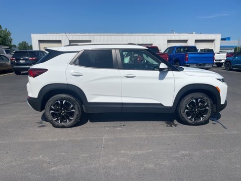 Used 2021 Chevrolet TrailBlazer LT w/ Premium Seating Package image 4