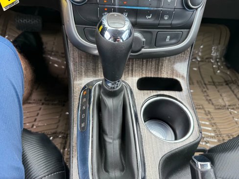Used 2015 Chevrolet Malibu LT w/ Power Convenience Package image 16