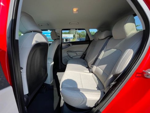 Used 2020 Kia Soul S image 17