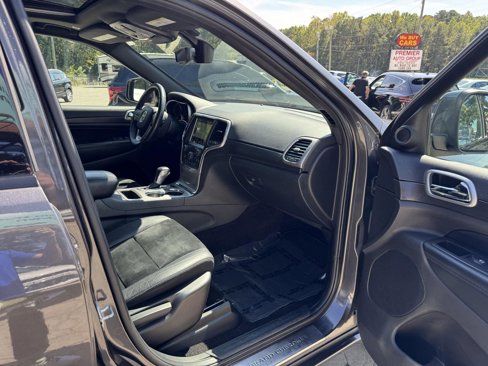 Used 2018 Jeep Grand Cherokee Altitude image 17