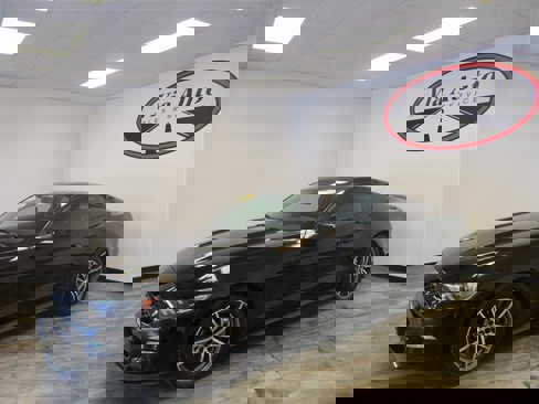 Used 2016 Ford Mustang Premium image 6