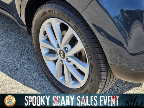 Used 2019 Kia Soul + image 9