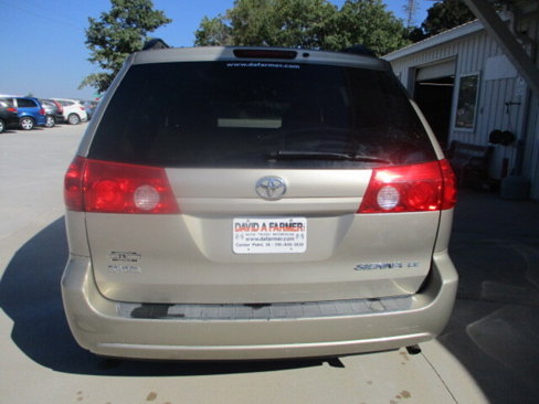 Used 2008 Toyota Sienna LE image 5