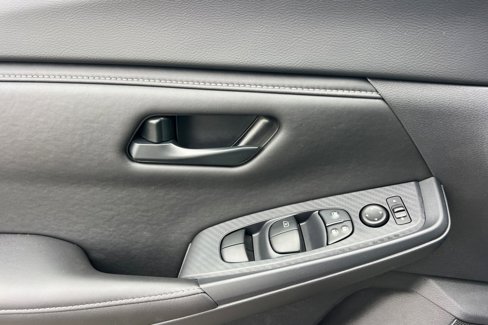 New 2025 Nissan Sentra S image 12