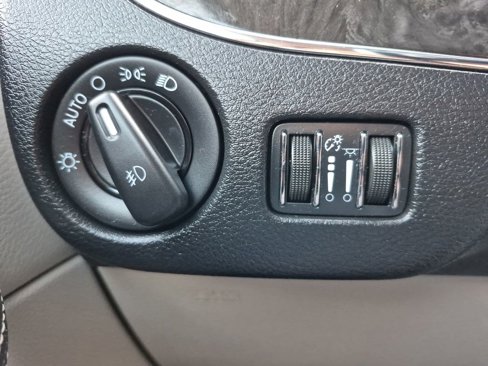 Used 2012 Chrysler Town & Country Touring w/ Entertainment Group #1 image 26