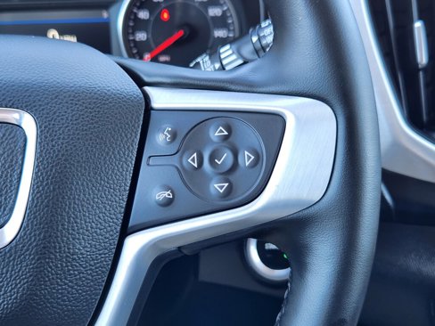 Used 2024 GMC Terrain SLT image 20