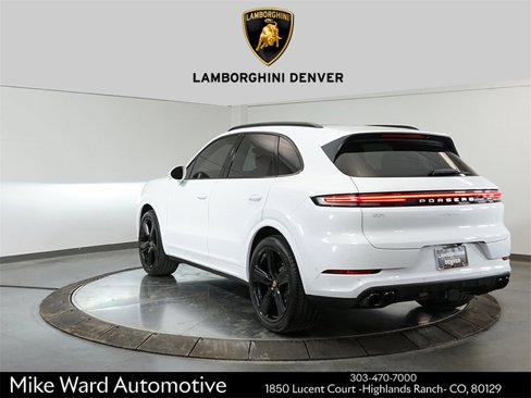 Used 2024 Porsche Cayenne image 29