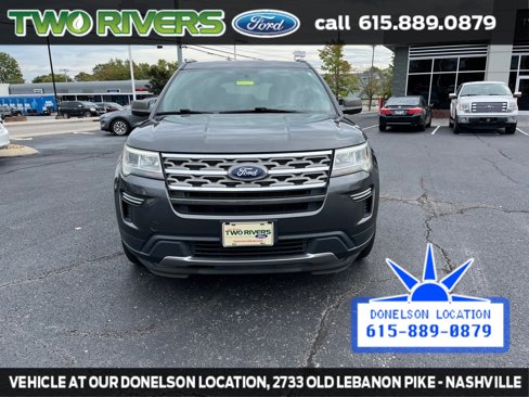 Used 2018 Ford Explorer XLT image 3
