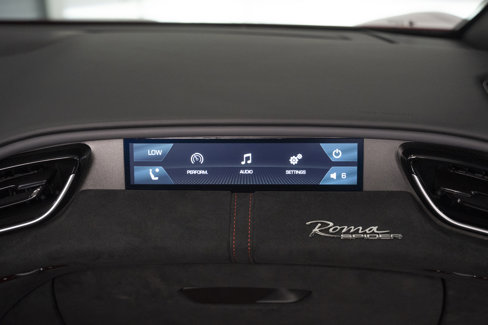 Used 2024 Ferrari Roma Spider image 41