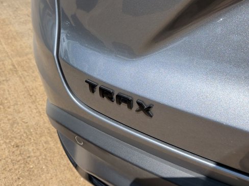 New 2025 Chevrolet Trax RS w/ Sunroof Package image 36