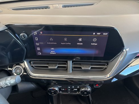 New 2025 Chevrolet Trax RS w/ Sunroof Package image 12