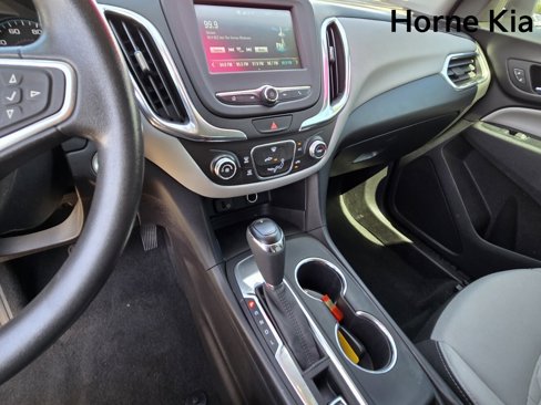 Used 2018 Chevrolet Equinox LS image 23