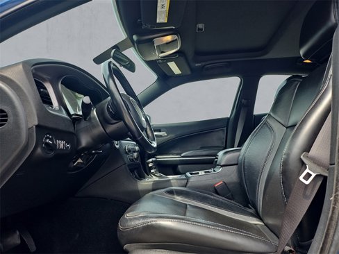Used 2022 Dodge Charger SXT w/ Leather Interior Group image 9