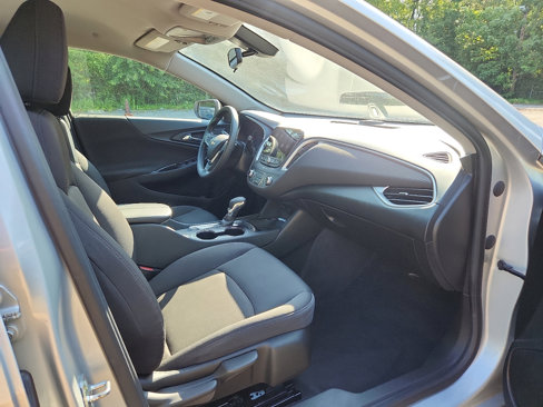 Used 2022 Chevrolet Malibu LT image 11