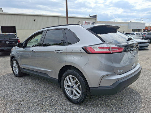 Used 2021 Ford Edge SE image 6