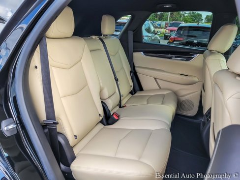 Used 2018 Cadillac XT5 AWD image 29