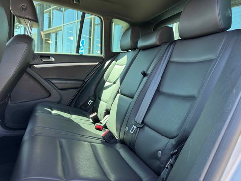 Used 2016 Volkswagen Tiguan R-Line image 28