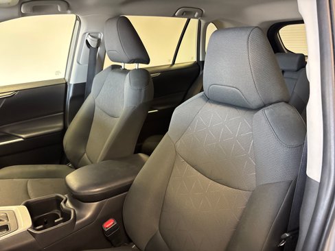 Used 2024 Toyota RAV4 XLE image 26