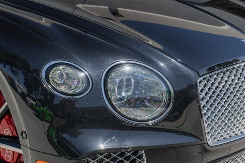Used 2020 Bentley Continental GT V8 image 29