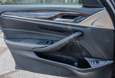 Used 2019 BMW 530i w/ Convenience Package image 24