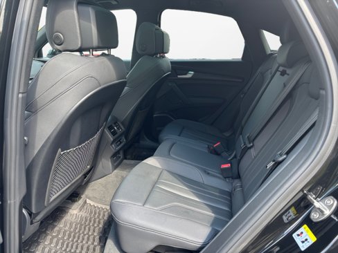 Certified 2025 Audi Q5 2.0T Premium Plus image 13