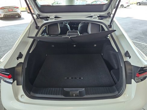 Used 2023 Toyota Prius XLE image 16