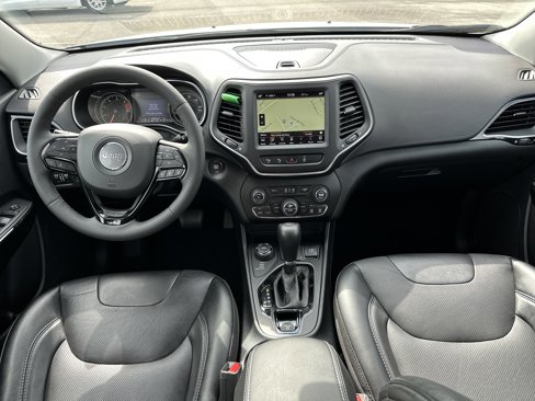 Used 2023 Jeep Cherokee Altitude Lux image 23