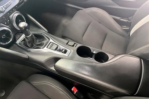 Used 2019 Chevrolet Camaro LT image 14