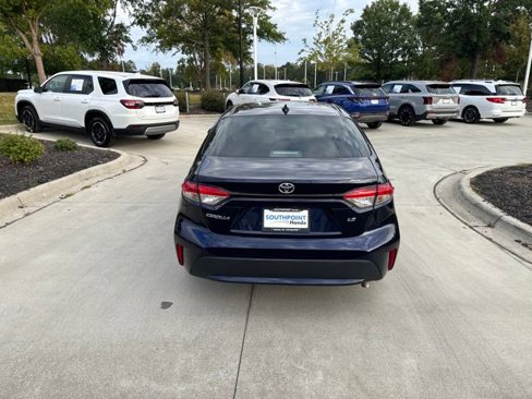 Used 2022 Toyota Corolla LE image 7