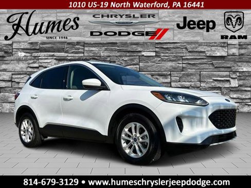 Used 2020 Ford Escape SE image 1