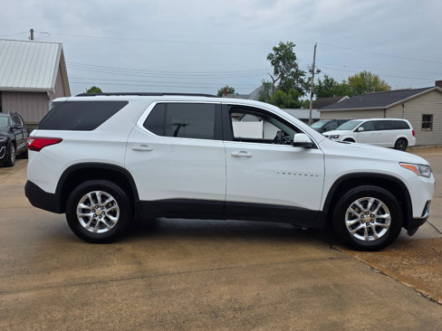 Used 2021 Chevrolet Traverse LT w/ LPO, Cargo Package image 23