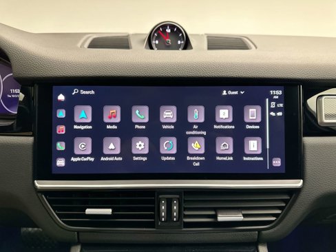 Used 2022 Porsche Cayenne image 14