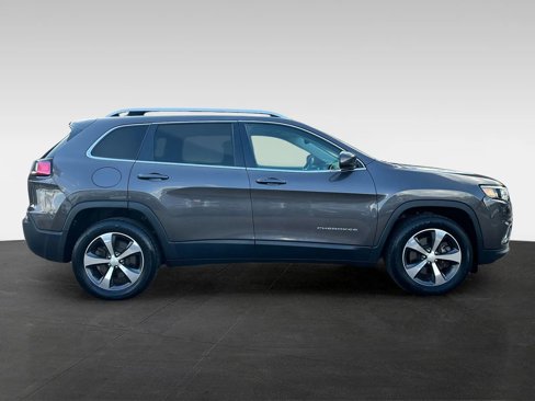 Used 2019 Jeep Cherokee Limited w/ Trailer Tow Group image 8