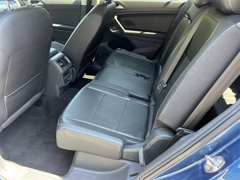 Used 2018 Volkswagen Tiguan SE image 19