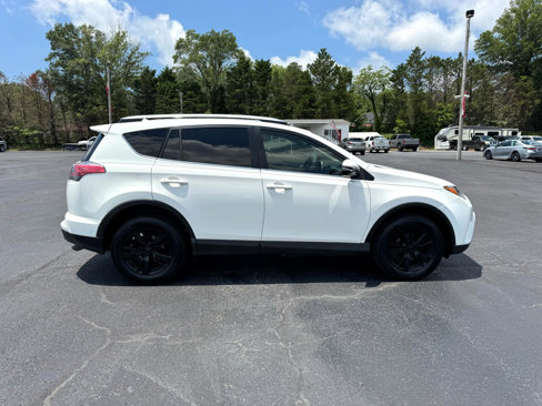 Used 2018 Toyota RAV4 XLE image 5