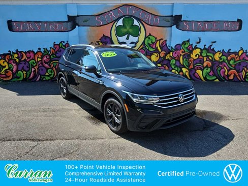 Certified 2024 Volkswagen Tiguan SE w/ Panoramic Sunroof Package image 1