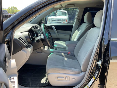 Used 2013 Toyota Highlander FWD image 14