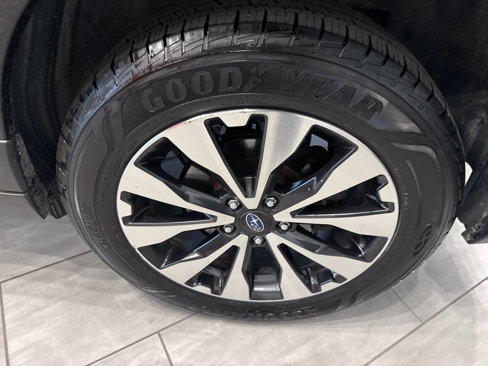 Used 2017 Subaru Outback 3.6R Limited image 8