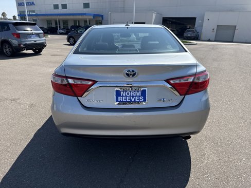 Used 2016 Toyota Camry LE image 4