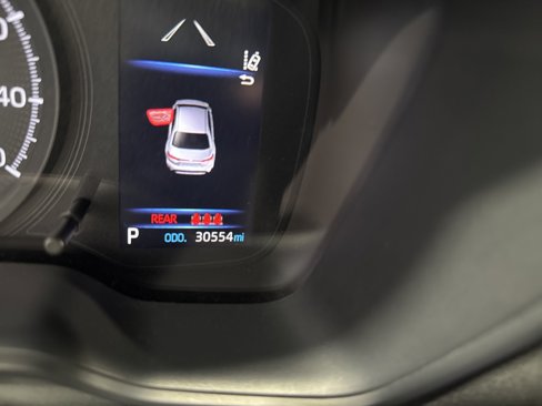 Used 2021 Toyota Corolla L image 35