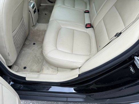 Used 2016 Volvo XC70 T5 Premier w/ Proximity Package image 37
