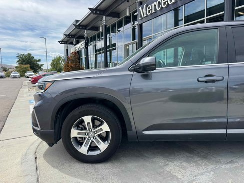 Used 2023 Honda Pilot EX-L image 2